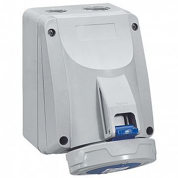 Розетка накладная - P17 Tempra Pro - IP 66/67 - 200/250 В~ - 32 A - 3К+Н+З 555456 Legrand