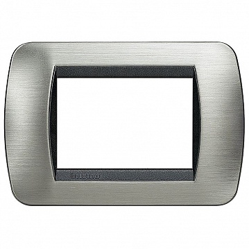 Рамка 3 модуля LIVING LIGHT, тертая сталь L4803ACS Bticino