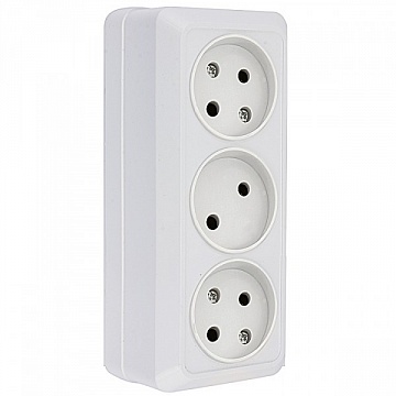 Розетка трехместная РИМ, открытый монтаж, белый ENR10-202-10 EKF