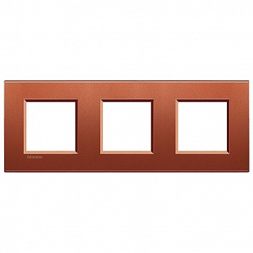 Рамка 3 поста LIVING LIGHT, красный шелк LNA4802M3RK Bticino