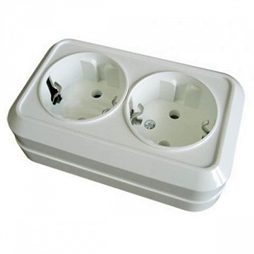 Розетка двухместная ЛАДОГА, открытый монтаж, с заземлением, слоновая кость SQ1801-0020 TDM