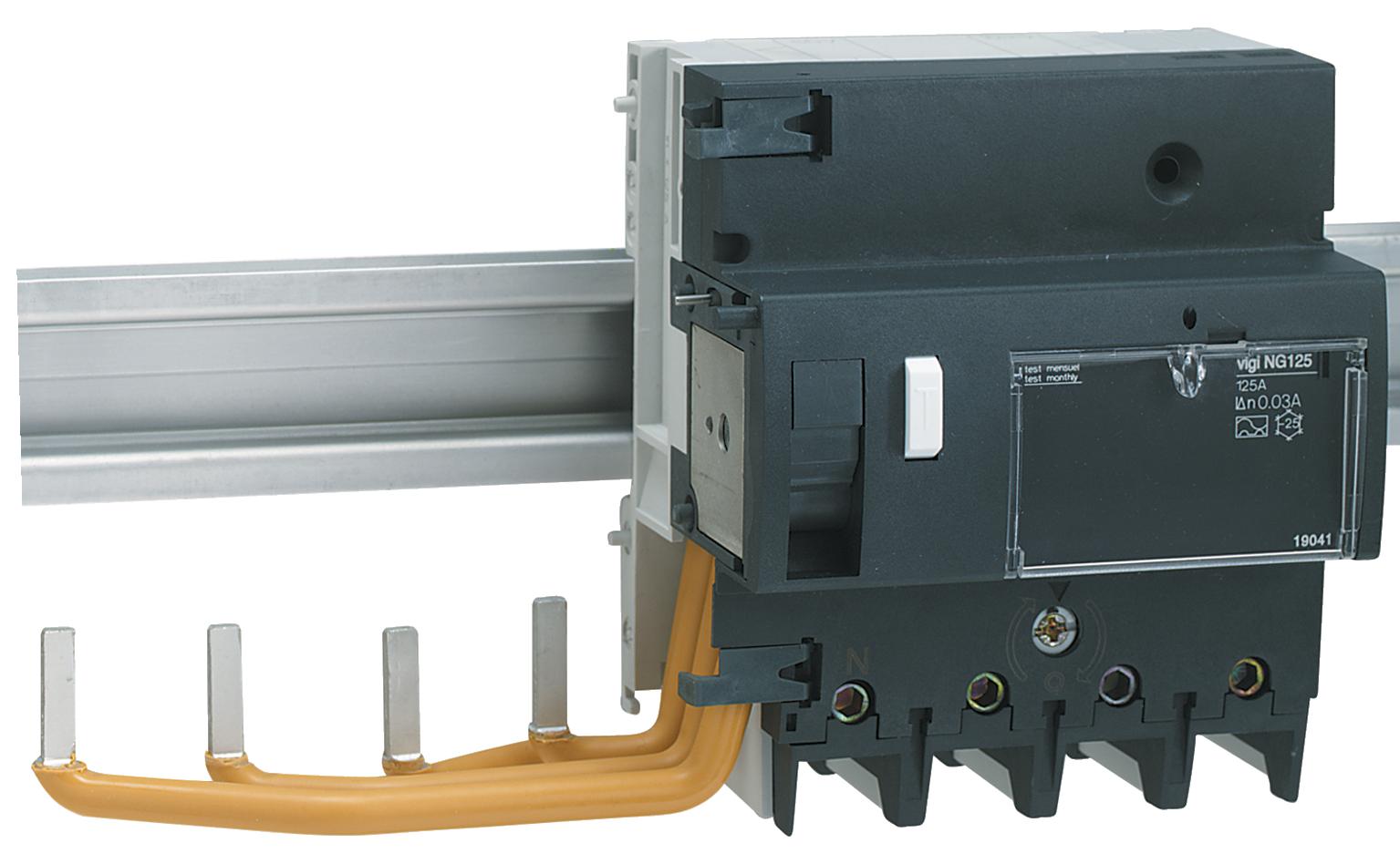 БЛОК ДИФФ.ЗАЩ. VIGI NG125 4П 125A 30МА A 19041 Schneider Electric