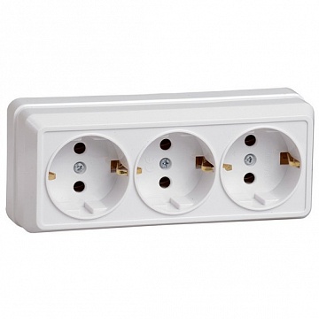 Розетка трехместная ОКТАВА, открытый монтаж, белый код. ERO30-K01-10-DC IEK
