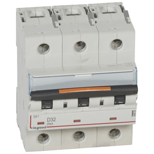 Выключатель автоматический трехполюсный DX3 32А D 25кА (4,5 мод) 409836 Legrand