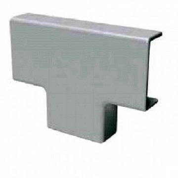 IM 40x17 Тройник белый (розница 4 шт в пакете, 15 пакетов вкоробке) (упак. 60шт) 00541R DKC