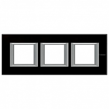 Рамка 3 поста AXOLUTE, горизонтальная, черное стекло HA4802M3HVNN Bticino