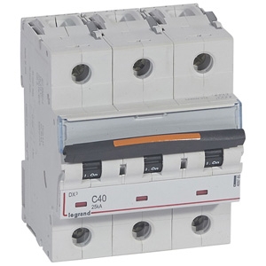 Выключатель автоматический трехполюсный DX3 40А C 25кА (4,5 мод) 409785 Legrand
