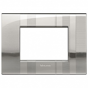 Рамка 3 модуля LIVING LIGHT, ленты серебристые LNC4803SP Bticino