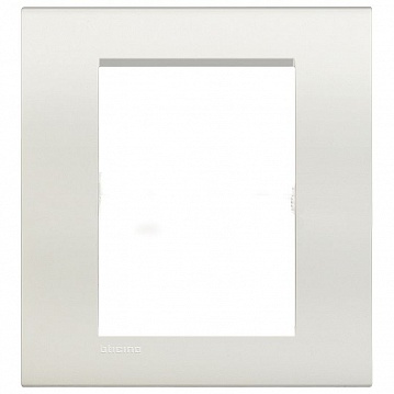 Рамка 3+3 модуля LIVING LIGHT, белый LNA4826BI Bticino