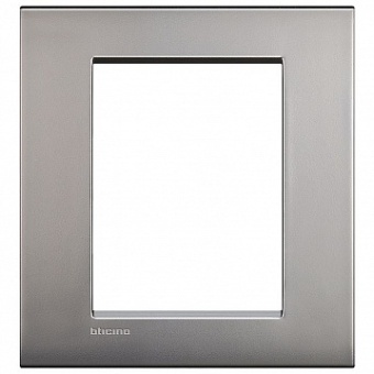 Рамка 3+3 модуля LIVING LIGHT, горизонтальная, матовый никель LNC4826NK Bticino