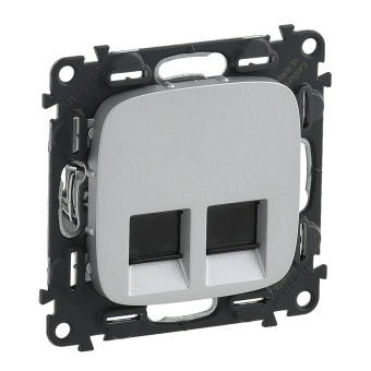 Valena ALLURE.Информационная розетка двойная RJ45 Кат.6 UTP.С лицевой панелью.Алюминий 753943 Legrand