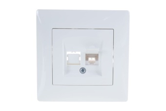 GUSI Bravo Розетка компьютерная RJ45, одинарная, скрытая установка, с одноместной рамкой С1010-001. Цвет белый. (С10К1-001-СБ)